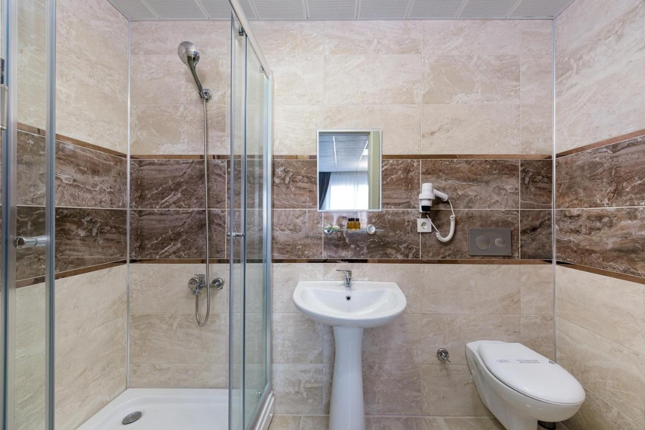 Grand Gulluk Hotel & Spa City Center Antalia Esterno foto