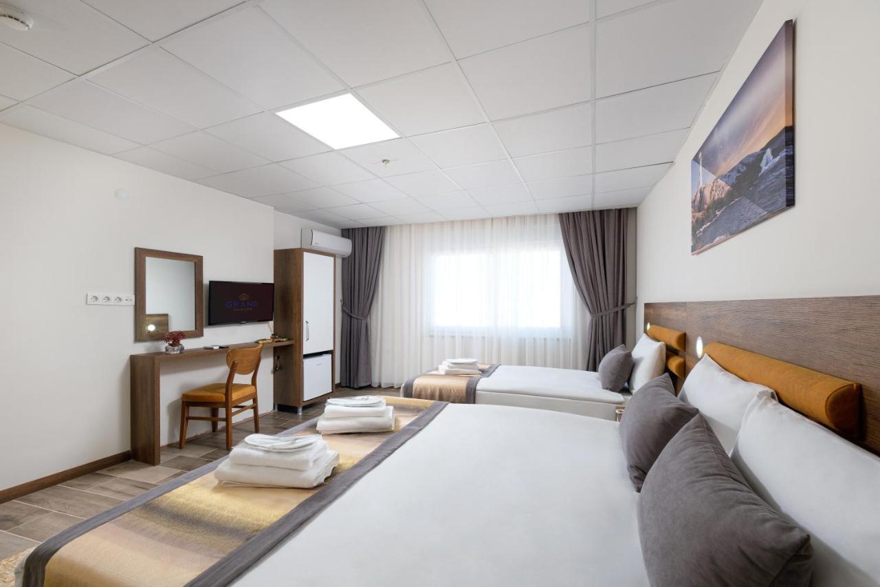 Grand Gulluk Hotel & Spa City Center Antalia Esterno foto