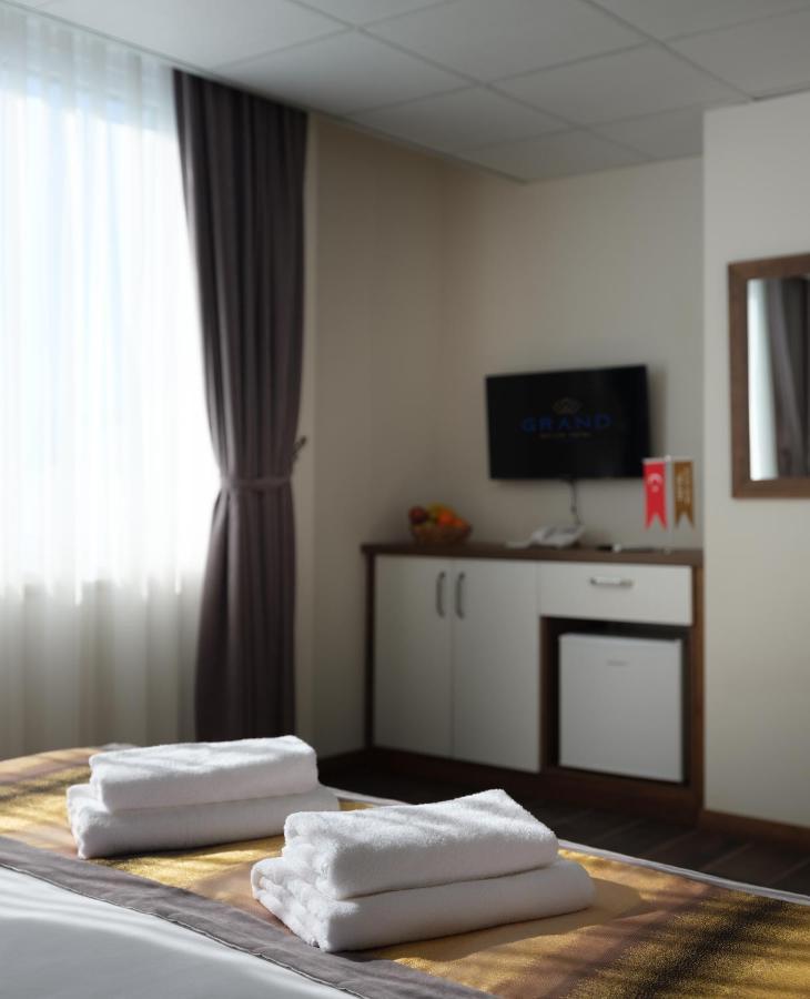 Grand Gulluk Hotel & Spa City Center Antalia Esterno foto